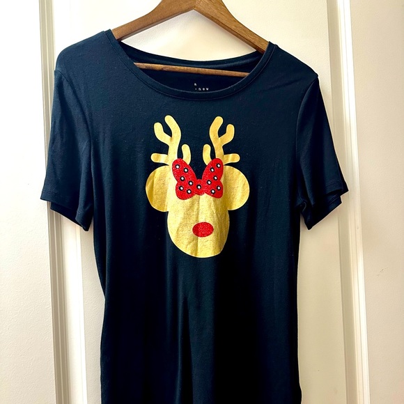 Cute Minnie Holiday Top - Picture 1 of 3